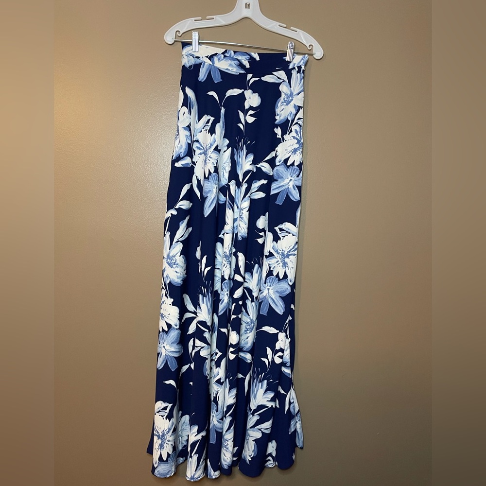 Two piece maxi lulus dress. size M